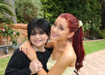 Ariana Grande Mom