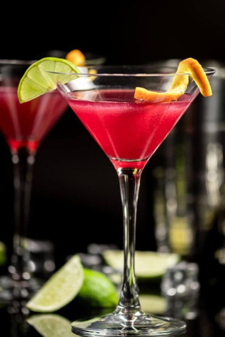 Top 16 Girly Drinks For A Classy Girl’s Night Out