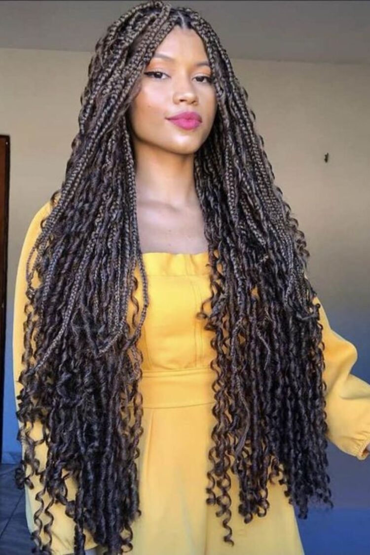 17 Stunning Braids With Curly Hair You Must Try In 2024