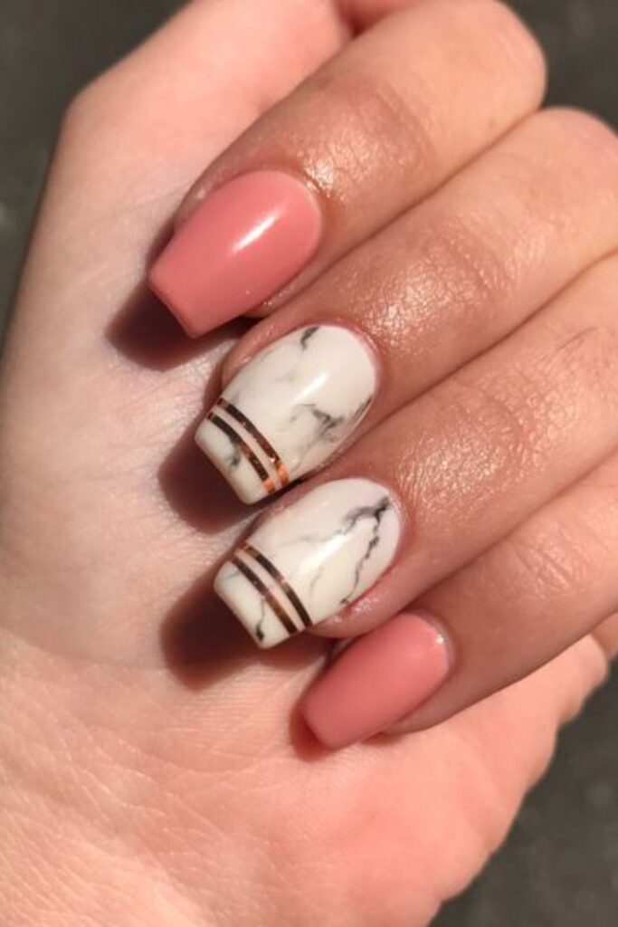 Gold Stripes Marble Nails