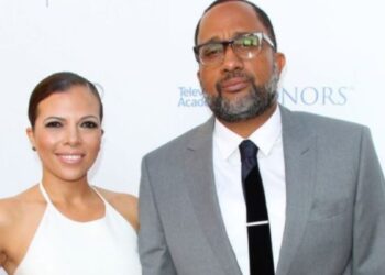 Kenya Barris biography