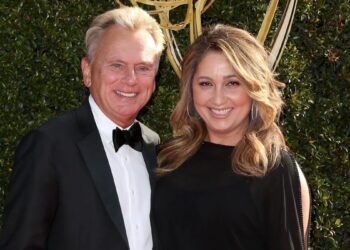 Pat Sajak Age, Professional Career, Early Life & Relationship