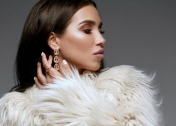 4 Jewelry Trends to Keep an Eye on in 2023