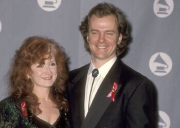 Bonnie Raitt Husband