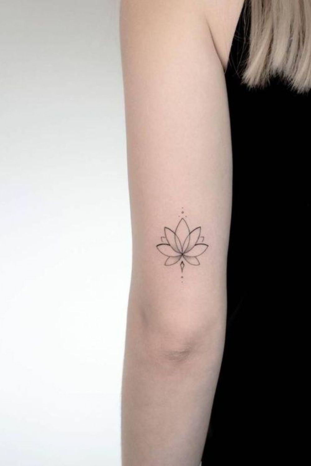 25 Lotus Flower Tattoos For Women To Get In 2024