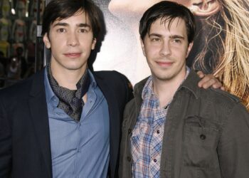 Justin Long Brothers