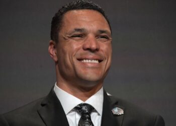 Tony Gonzalez bio