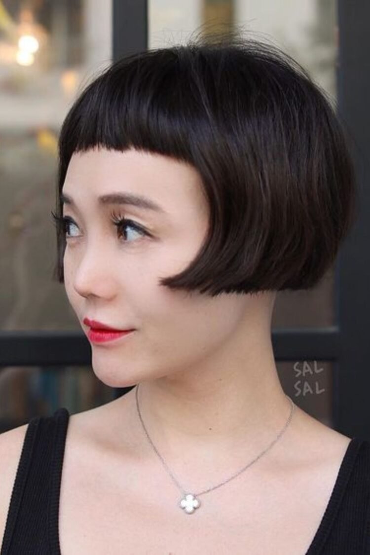 30 Bangs Hairstyles For A Chic Look In 2024
