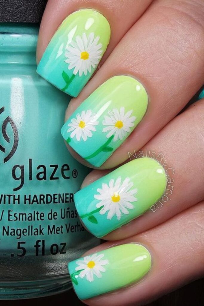 Daisies Ombre Nails