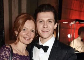 Tom Holland Parents