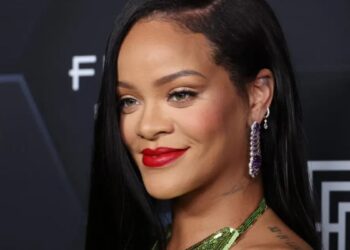 rihanna net worth 2023