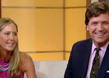 tucker carlson wife