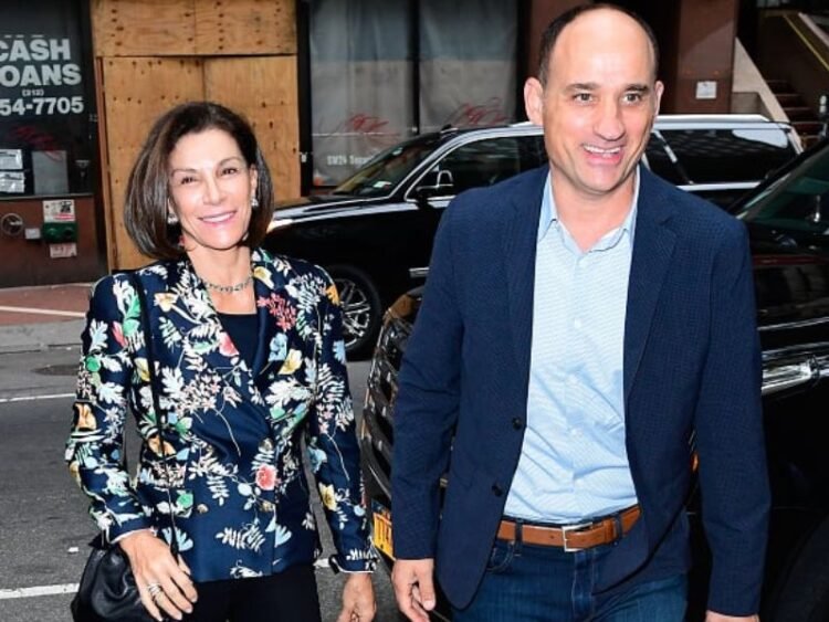 Hilary Farr Age, Career, Relationship, Kids, Height, & Net Worth