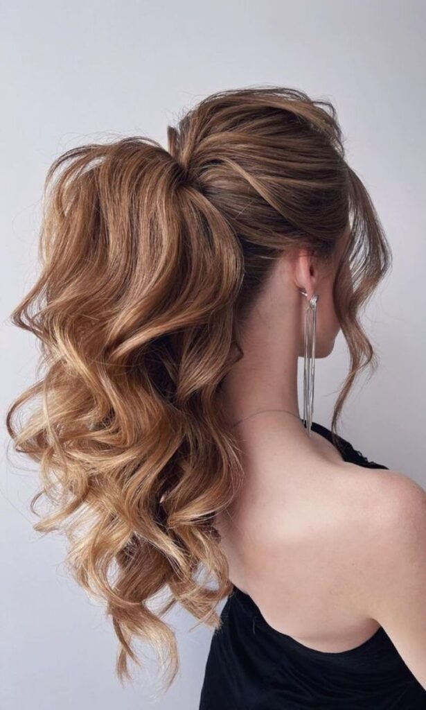 The Curly Ponytail