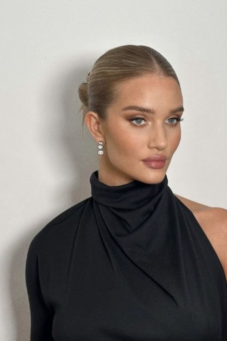 Top 18 Hairstyles For High Neck Dresses To Wear