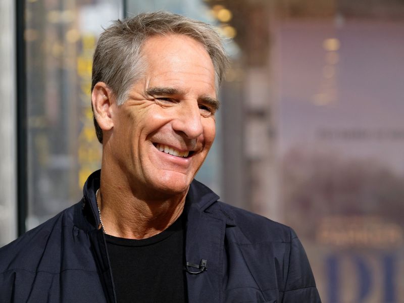 Owen’s Father - Scott Bakula