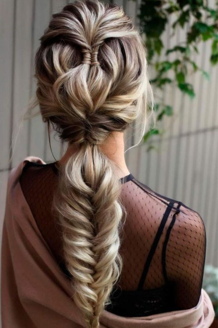 Top 27 Trendy Hairstyles For Softball Players Owning The Field