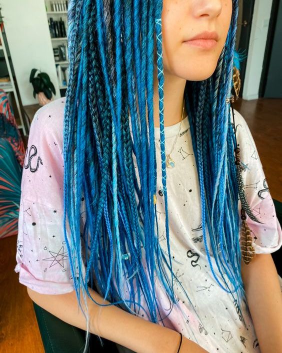 Ombre Blue and Black Senegalese Twists