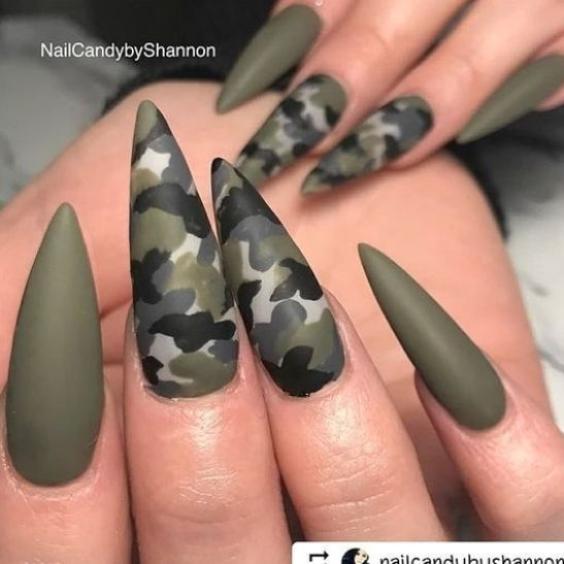 Camouflage Chic Nails