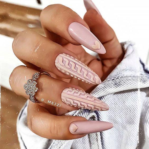 Cozy Sweater Stiletto Nails