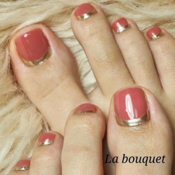 Reverse French Toenails