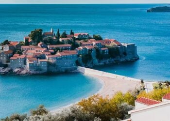 What do all inclusive weekend breaks in Montenegro entail?