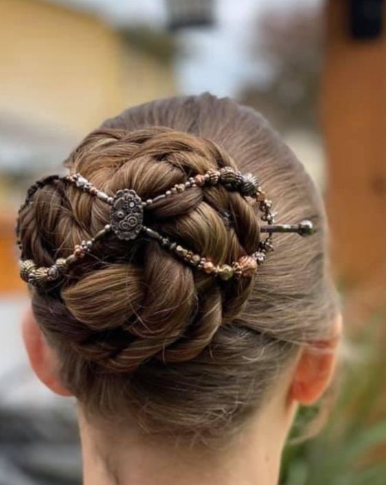 Cogwheel Chignon