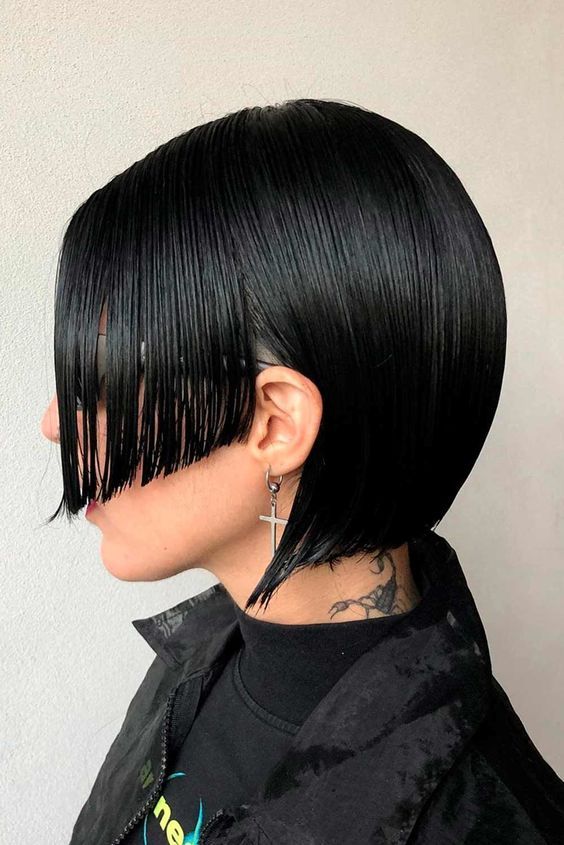 Hime Cut with Undercut Boldness