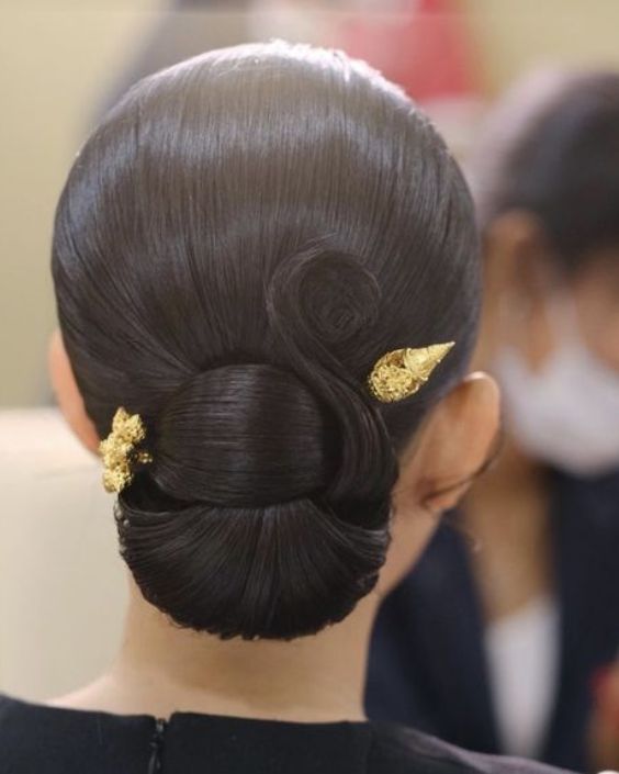 The Classic Chignon