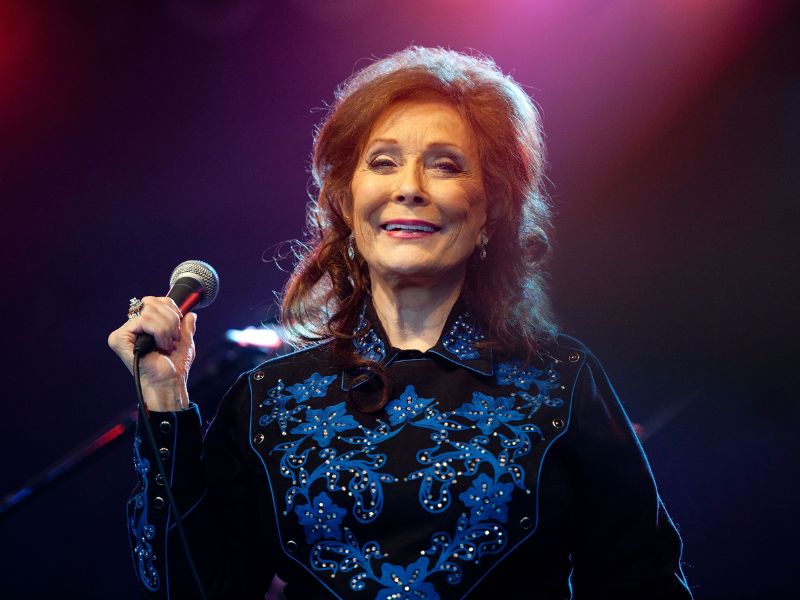 Loretta Lynn Was A Music Industry Icon