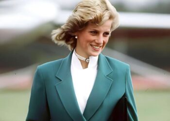 Princess Diana Outfits