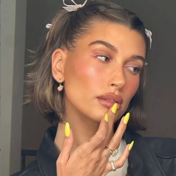 Hailey Bieber’s Yellow Nails