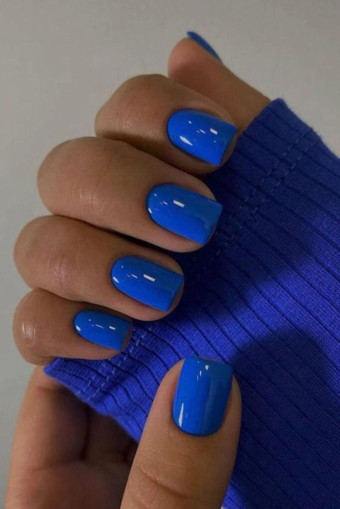 Short Blue Acrylic Nails