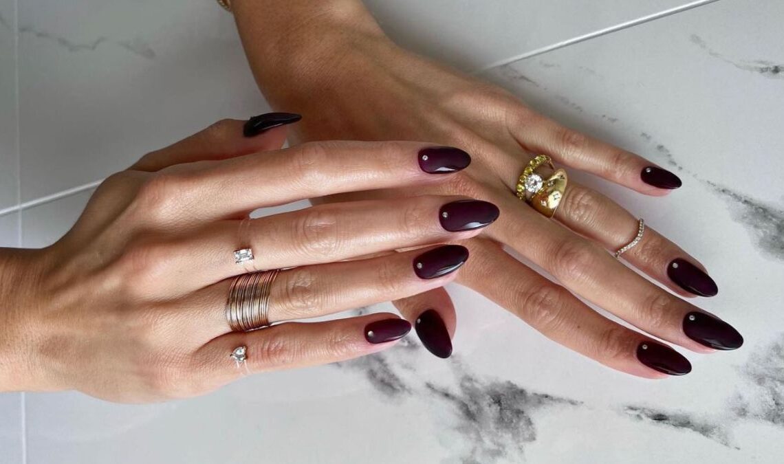 Burgundy Ombre Nail Designs in 2025