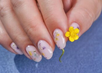 Mother’s Day Nail Designs