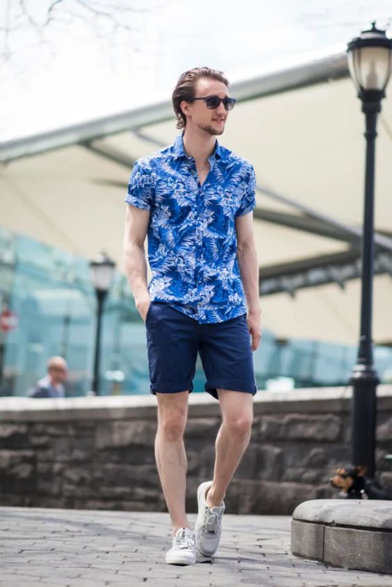 Top 16 Unique Hawaiian Outfits You Need To Try In Summer