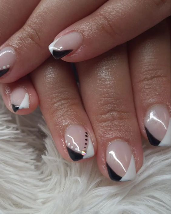 Black And White Triangle Nails