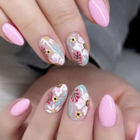 Dainty Floral Nail Designs (1)