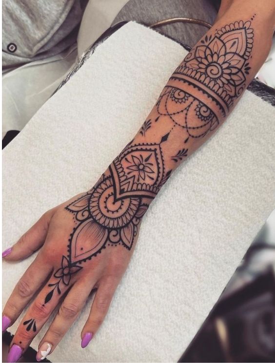 Henna-Inspired Forearm Tattoo