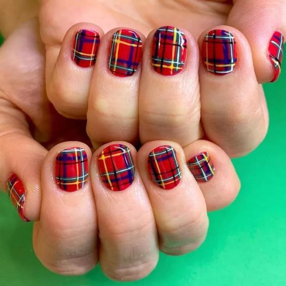 Festive Tartan Nails