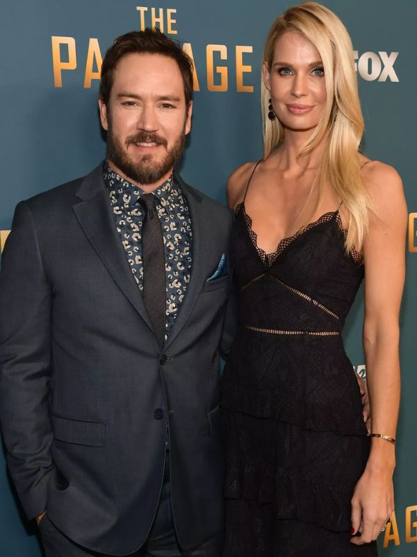 How She First Met Mark-Paul Gosselaar