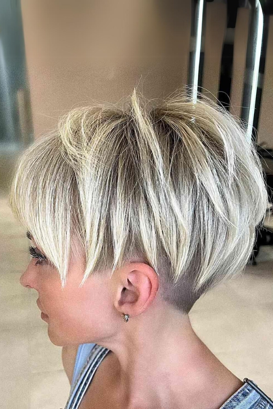 Short Layered Hair with Undercut