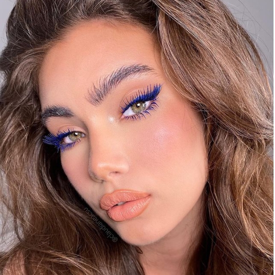 Cobalt Eyeliner for Green Eyes