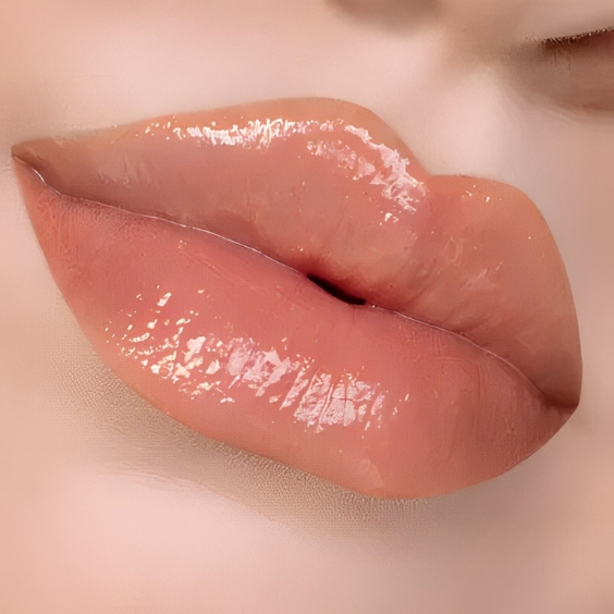 Peach Glossy Lips