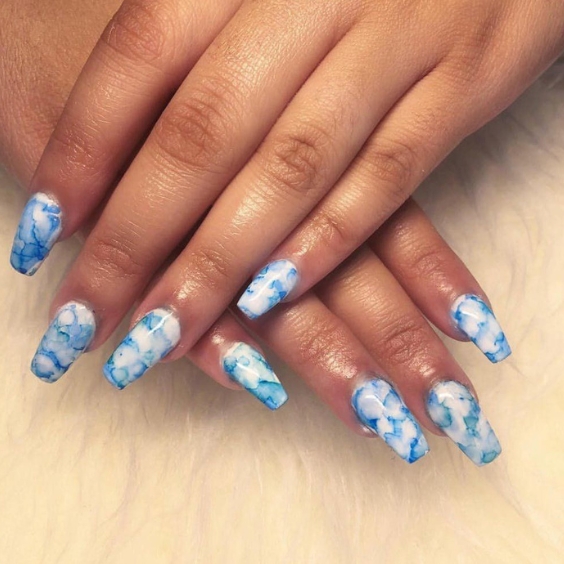 Shibori Tie-Dye Nails