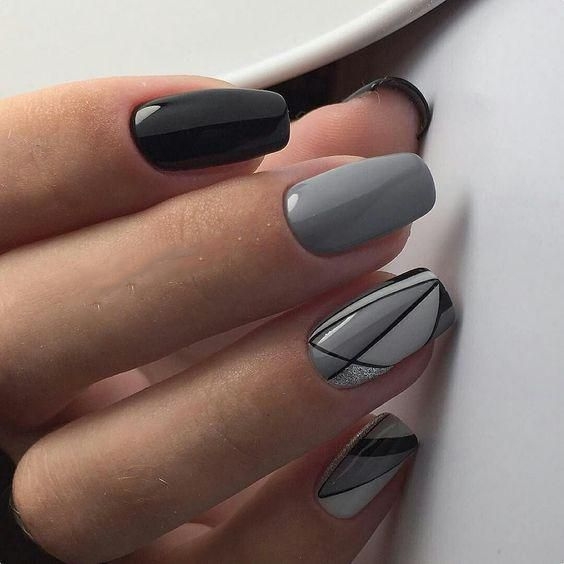 Geometric Winter Nails