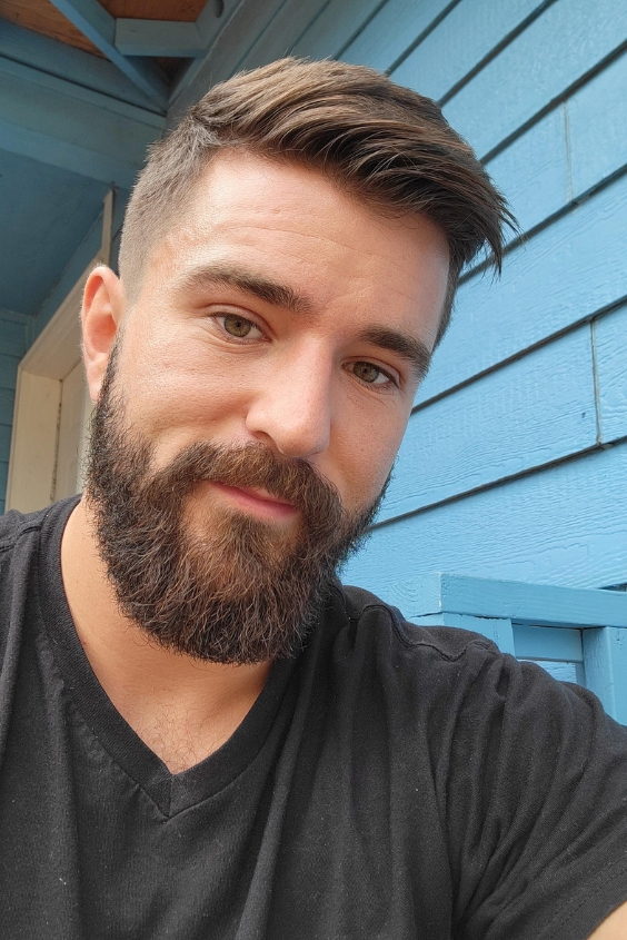 Short Bushy Beard