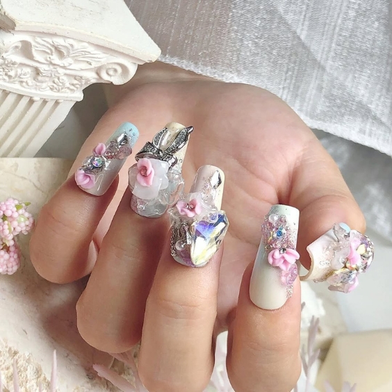 3D Crystal Bridal Nails