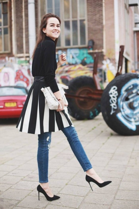 Street Style Skirt and Skinny Jeans Combo