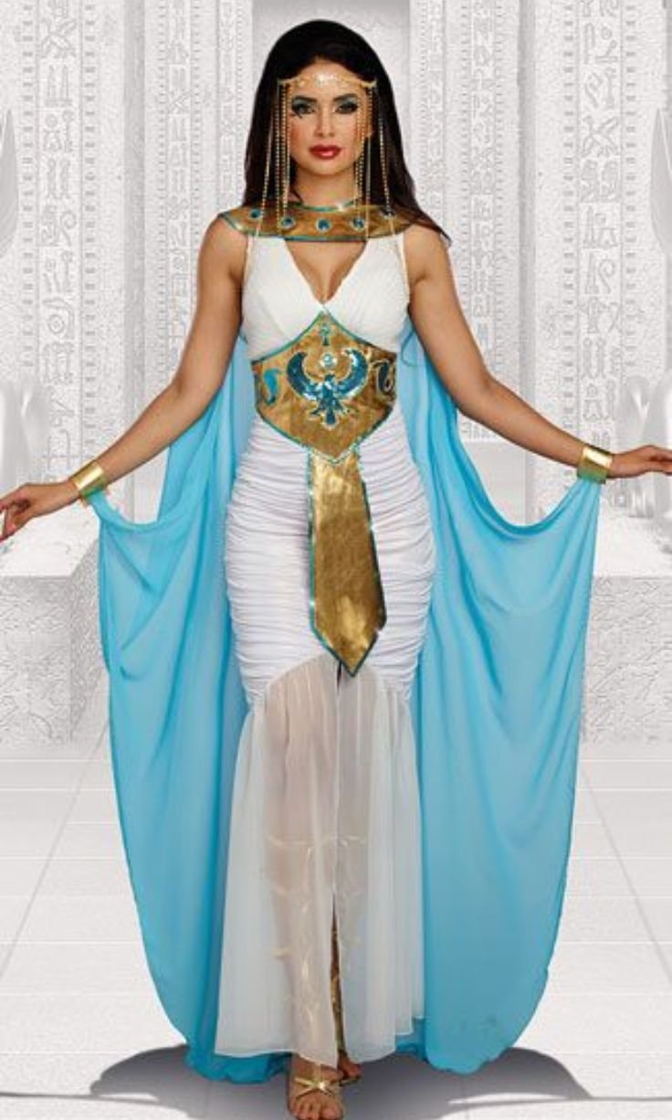 Curvy Cleopatra Costume